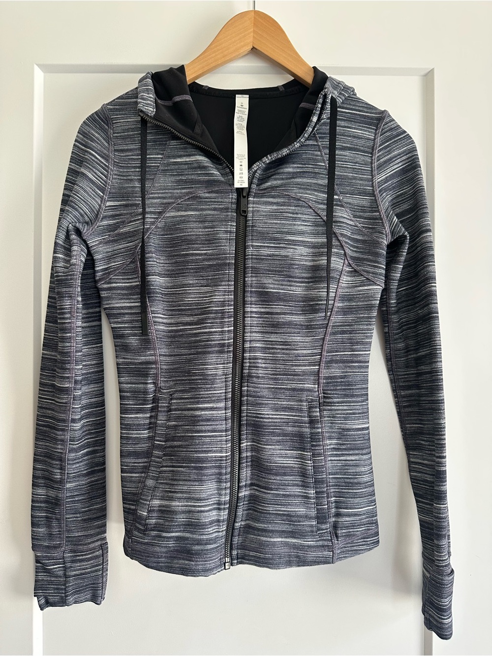 Lululemon Hooded Define Jacket *Nulu Size 6